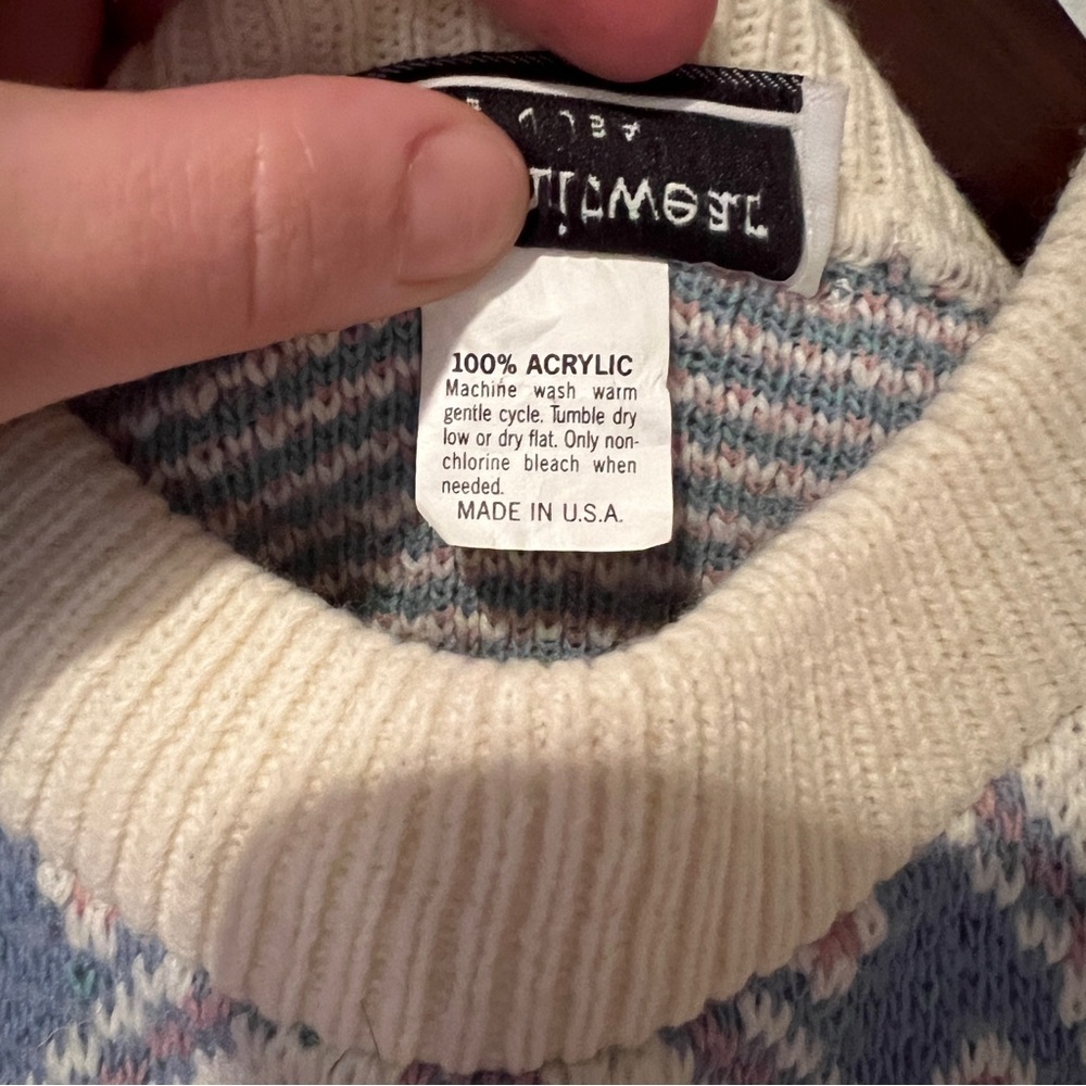 Vintage Jeric Knitwear Crew Neck Paisley Geometric Pattern Sweater - Picture 4 of 10